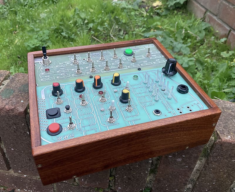 SMMP Handmade DIY Synth Sound/Noise Generator with CV In Reverb