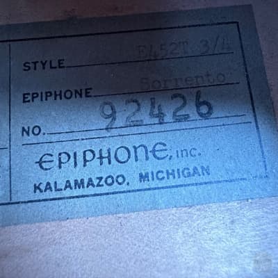 Epiphone Sorrento 3/4 E452 T from 1962 in sunburst finish with case image 17