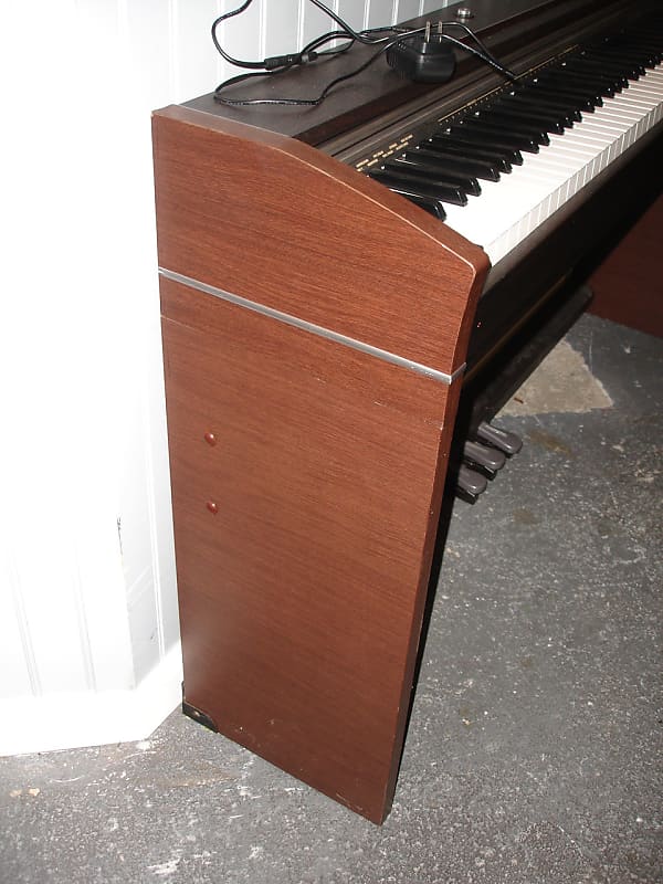 Casio PX-700 PRIVIA Digital Piano w/ Stand | Reverb