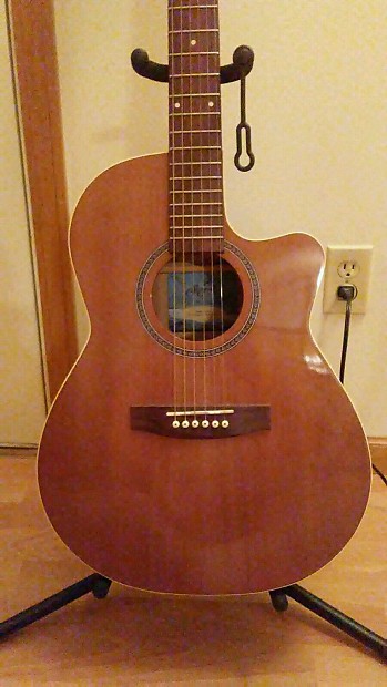 Seagull cheap folk cutaway