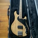 Fender	Deluxe Dimension Bass IV 2013