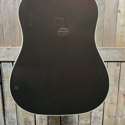 Gibson Southern Jumbo Original Acoustic Guitar - Vintage Sunburst image 2