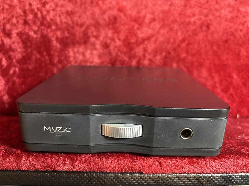 Micromega MyZIC  Headphone Amp (Black) - Great Quality. Well reviewed  			