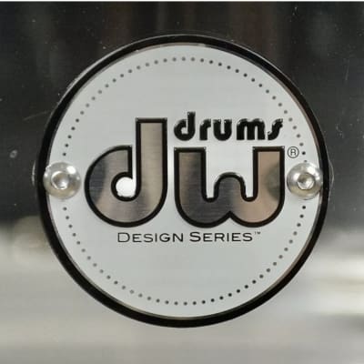 DW Design Series 22x18 Clear Acrylic Bass Drum; 22” diameter X 18” depth, Drum Workshop Kick image 2