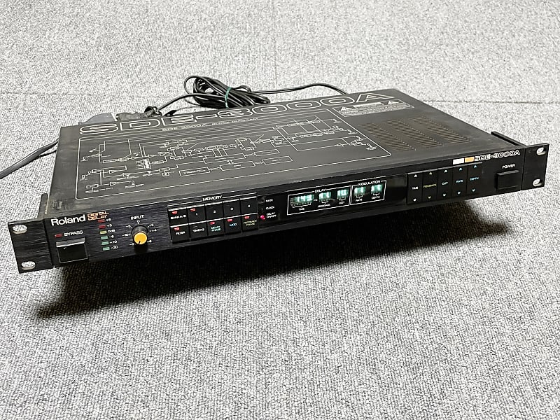好評日本製【最終価格】Roland SDE-3000A デジタルディレイ 配信機器・PA機器・レコーディング機器