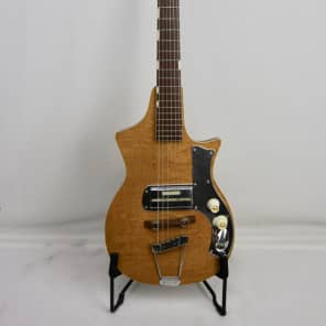 Teisco vintage J-3 1960 guitar and Teisco amp image 2