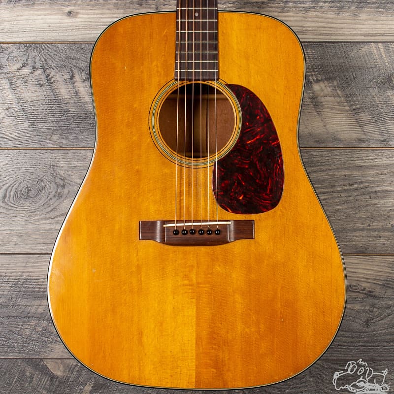 1961 Martin D-18