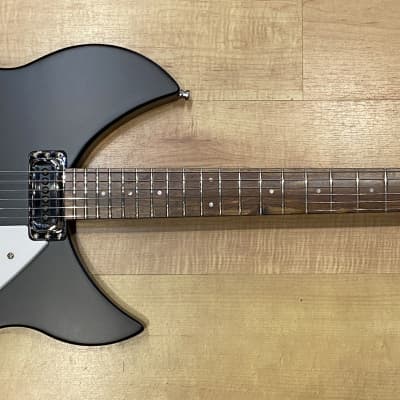 Rickenbacker 330 2023 - 6 String 21 Fret Version Electric Guitar image 2