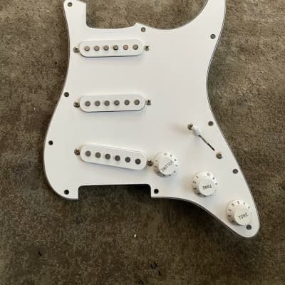 Fender 2002 White Highway One Stratocaster prewired  pickguard 1 image 1