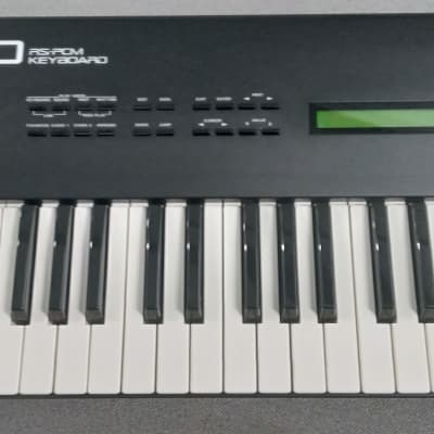 Roland U-20 61-Key RS-PCM Synthesizer 1989 - 1992 - Black