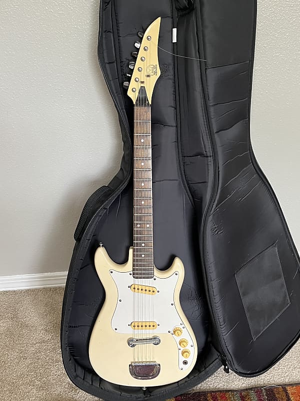 Hondo guitar - Vintage white | Reverb