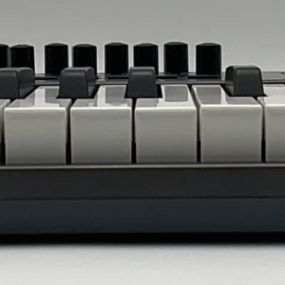 Nektar Impact LX25+ USB MIDI Keyboard Controller 2016 - 2021