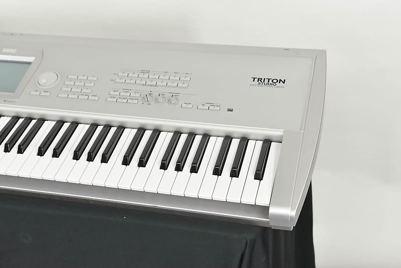 Korg Triton Studio 76-Key 120-Voice Polyphonic Workstation (2002 - 2005)