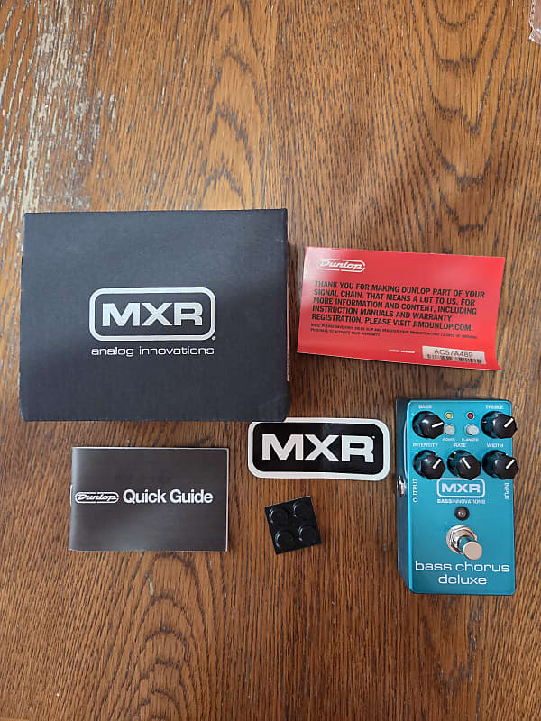 MXR M83 Bass Chorus Deluxe