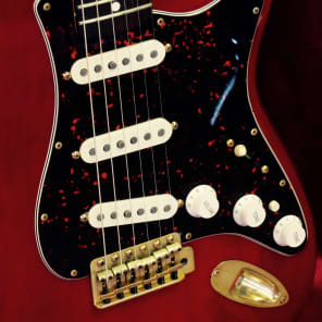 Vintage 1997 MIM Fender Stratocaster Deluxe | Reverb
