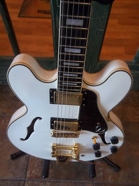 Epiphone Limited Edition DOT ES-355 Electric Guitar Alpine White w/ Hard  Case