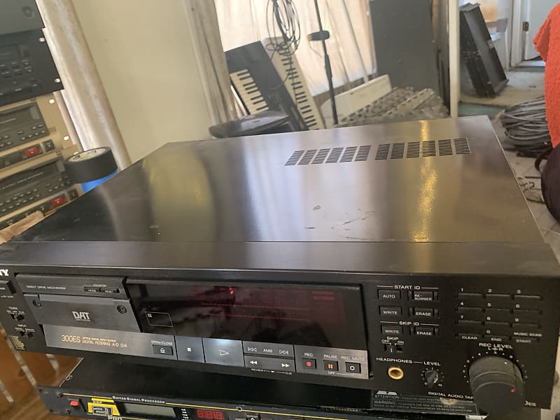 Sony DTC-300ES DAT Recorder