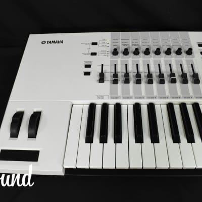 YAMAHA Motif XF7 WH 40th Anniversary Synthesizer Limited Model 76keys image 4
