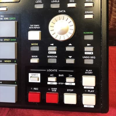 Akai MPC-1000 Drum Machine (Indianapolis, IN) (TOP PICK) image 2