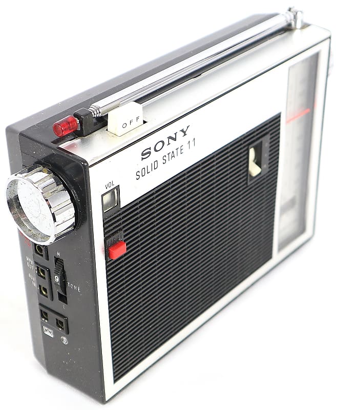 Vintage Sony Japan TFM-110F Portable Transistor Radio FM/SW/MW w/ Cover