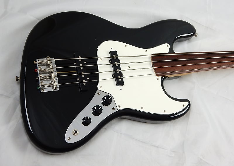 Fender Japan Fretless エレキベース Fender Japan Jazz Bass Fretless Black 1992 – Chicago Music
