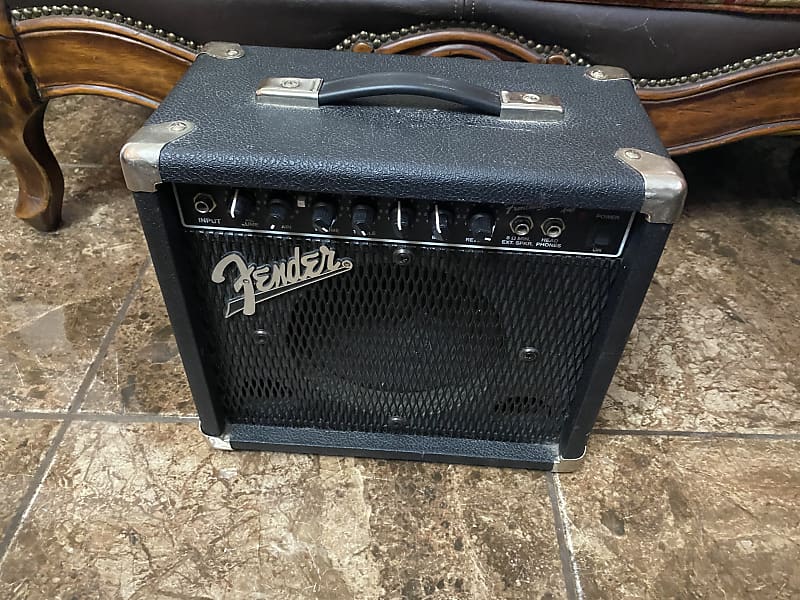 Fender Frontman Reverb Black Electric Guitar Amp 15W PR241 Reverb