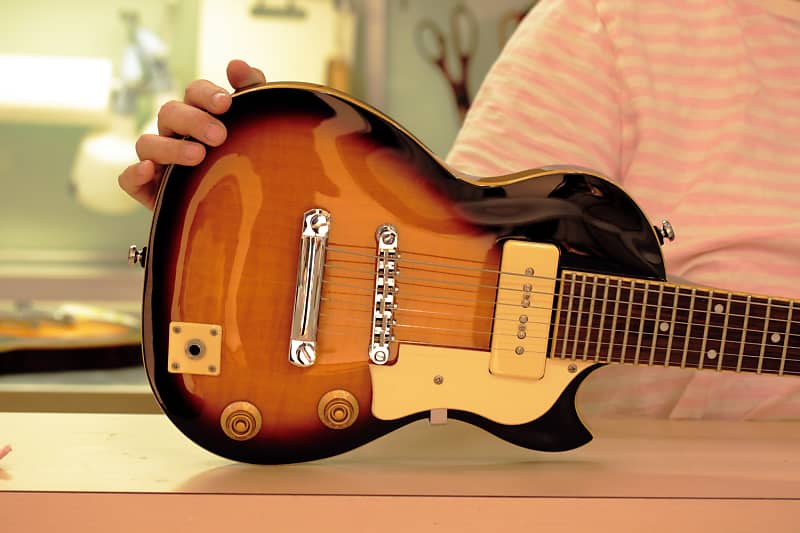 Monogram MGL-MINI Les Pual 2000s tobacco sunburst | Reverb