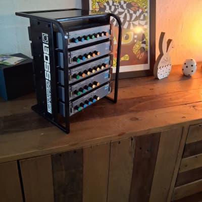 Boss Micro System Rack BMR-5 mit fünf Micro Rack Series Effektgeräte Mitte 80ger - Schwarz image 2