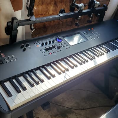 2023 Yamaha MODX8+ Synthesizer Keyboard - Like New