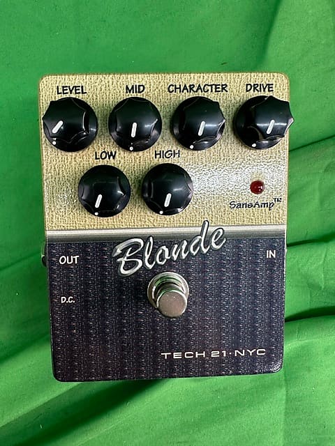 Tech 21 Blonde