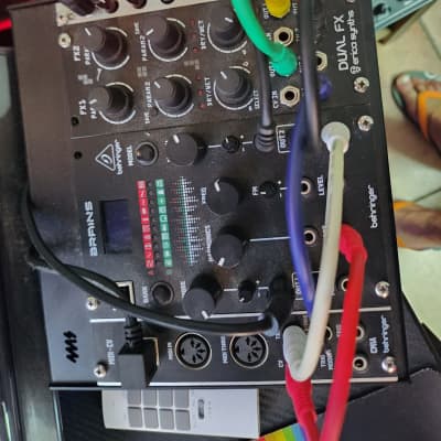 Behringer - Erica Synths - 2HP - 4MS Mini sistema modulare completoBehringer CM1A - Behringer Brains - Erica Synths Dual FX - 2HP ADSR - case 4MS