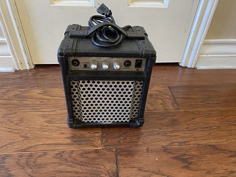 Washburn Bad Dog Amplifier Reverb