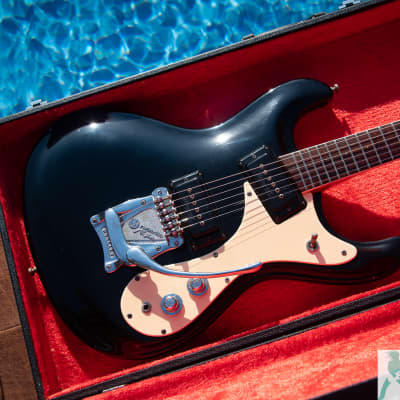 1976 Mosrite of California (Made in the USA) 1965 "The Ventures" w Moseley Tremelo Reissue - w Original Hard Case - Pro Set Up with Perfect Frets, Action & Intonation! image 11