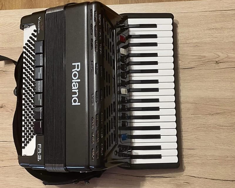 Roland FR 3s digital V Accordion