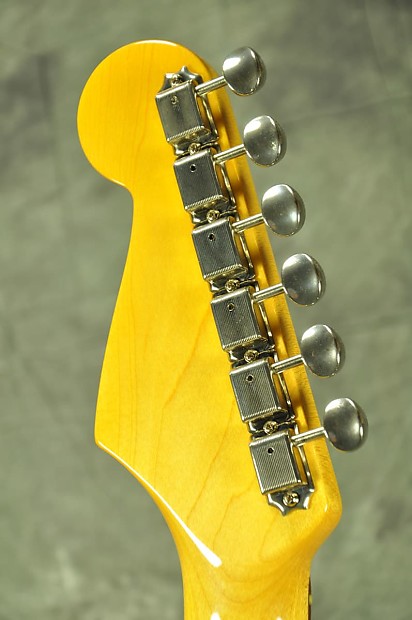 Fender Japan ST62-SPL Limited Edition (SRV Charley) Olympic White