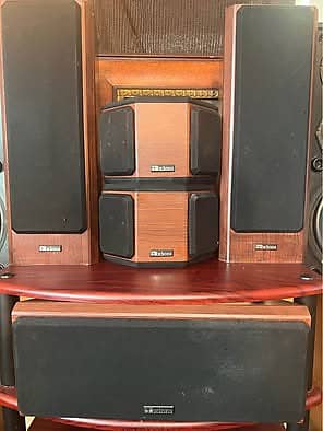 Axiom AXIOM QS-4, M22 Towers and VP 100 5.1 SPEAKERS  			