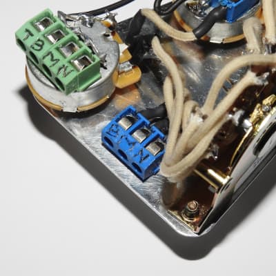 Stratocaster Solderless Wiring Harness CTS Pots 3/8" Bushings Mojotone Dijon Oak Grigsby Switchcraft image 11
