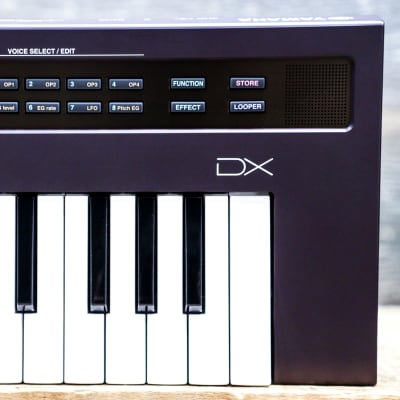 Yamaha Reface DX 37-Key 4-operator FM Sound Engine Mobile Keyboard Synthesizer