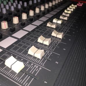Yamaha MR-842 1994 Mixing Board [8 Channel - 4 Buss] | Reverb