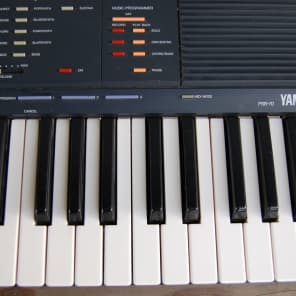 Vintage Yamaha PSR 70 Electronic Keyboard *Midi *1985 *Great Sounds *Portable image 9