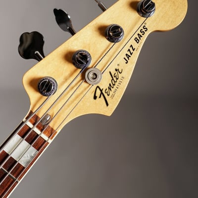 Fender American Vintage '75 Jazz Bass with Rosewood Fretboard 1999 - 3-Color Sunburst image 9