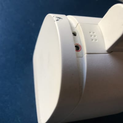 Bose Acoustimass Series III Singlecube Speaker White image 7