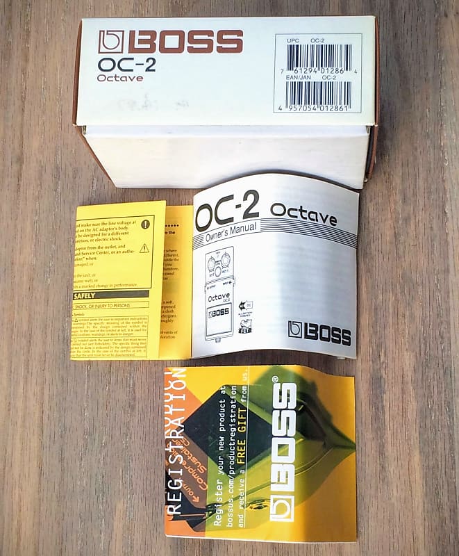 BOSS OC-2 Octave - Geek IN Box