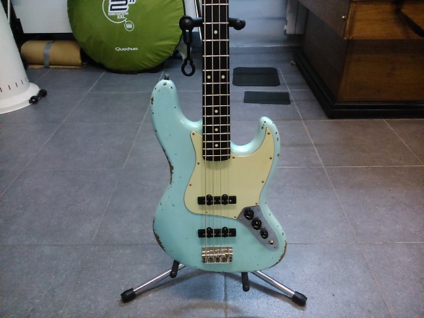 Rittenhouse Guitars '60 Custom shop jazz bass 2010 Light