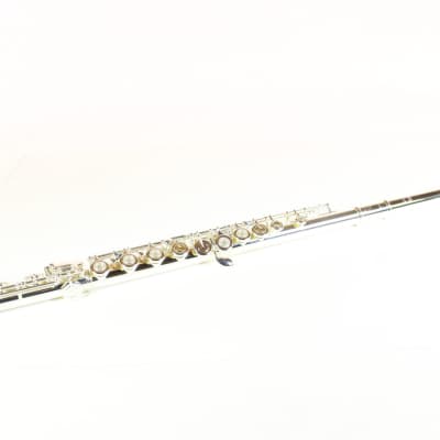 Yamaha Model YFL-462H Advanced Solid Silver Flute - Offset G, B Foot, Pointed Key Arms MINT CONDITIO image 6