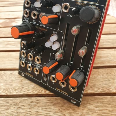 【即出荷】 Honda Piston Electronics Music Industrial III Panel Black 鍵盤楽器