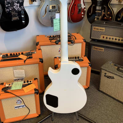 Gibson Les Paul Special Tribute Humbucker 2022 - Present - Worn White w/ Gibson GigBag image 5