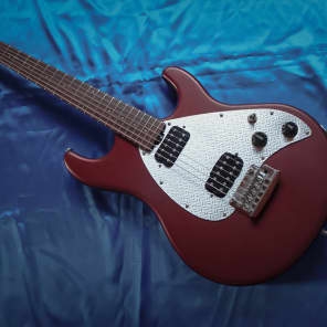 2013/05/21 生産終了モデル!!MUSIC MAN S.U.B 1 X51のお得な中古