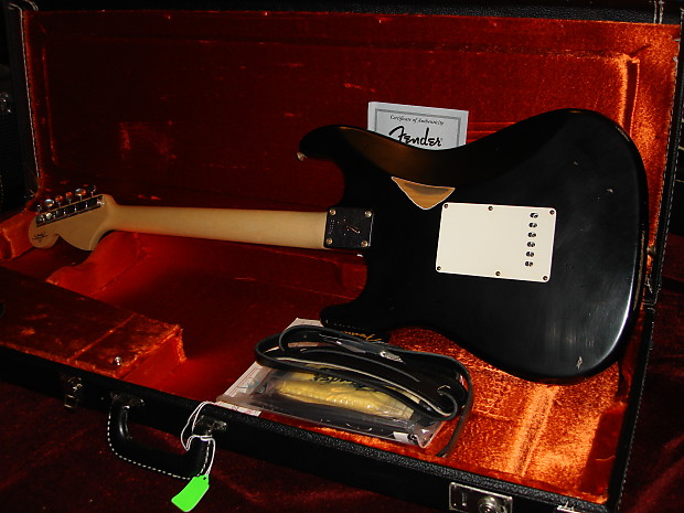 Fender Custom Shop 1969 Stratocaster relic 2007 RARE black w Fender Custom Shop 1969 Stratocaster relic 2007 RARE black w