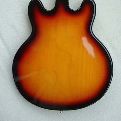Klira Merkur De Luxe Vintage 1968 Germany Bass-Guitar "Sunburst" 4 String Semi-Hohl Gutaway E-Bass image 5